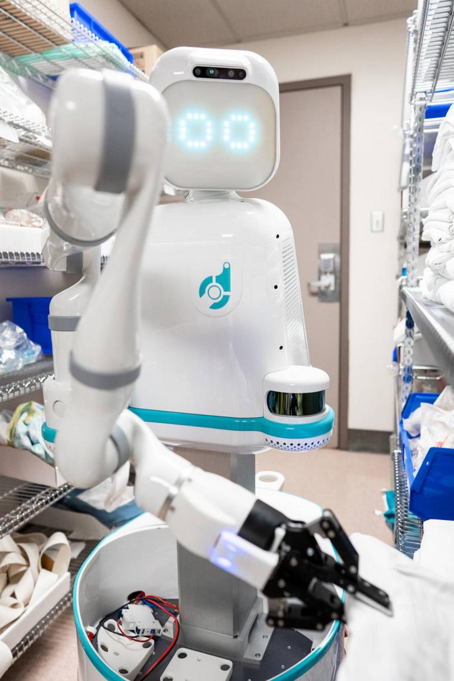 What Are the Benefits of Using AI Robots for Home Healthcare?